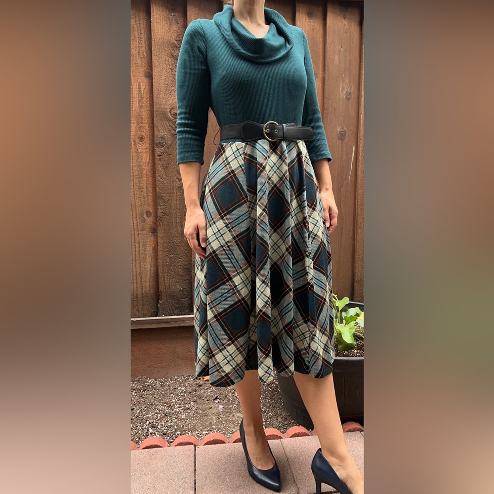 Cowel neck plaid midi dress